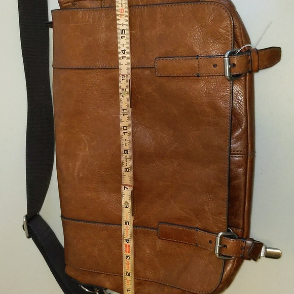Fossil Heavy Strap Multi Pocket Flap Messenger Bag - Picture 14 of 16